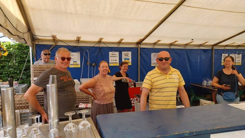 Emelkoen bruist  36 - Reuze Rommelmarkt met Boeken-, Vinyl- en CD‑Beurs in Humelgem 